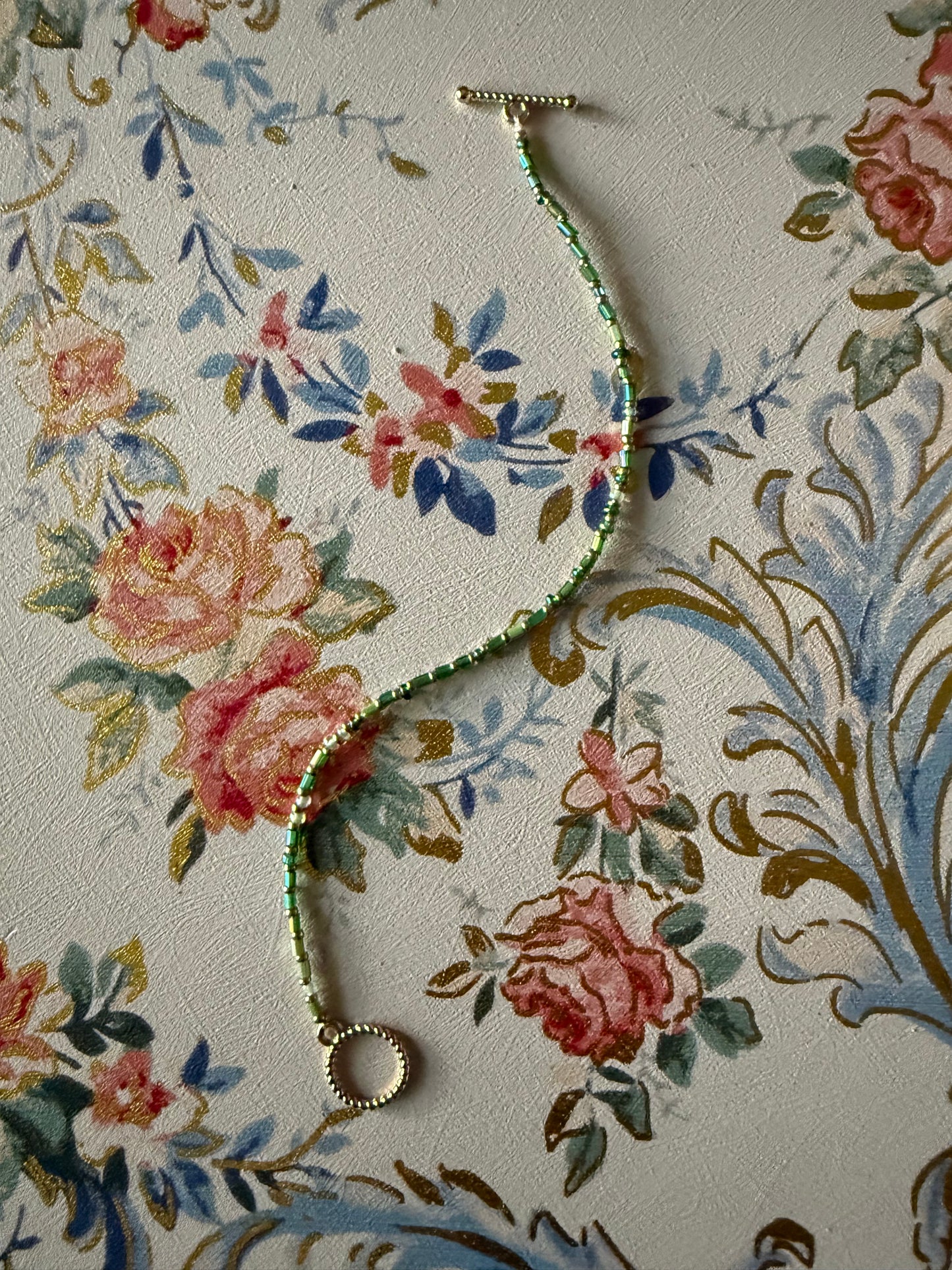Simple beaded green gold bracelet simple elegant clasp